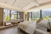 Poltton Century Hotel (Enshi Grand Canyon)