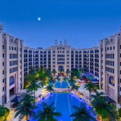 Sun Castle Kaiman Hotel (Coast of the Blue) Hotels near Zijinwan Amusement Park