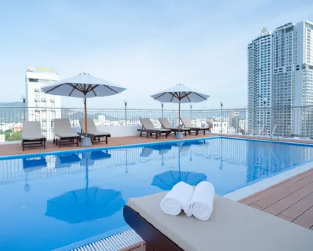 กัลลิออต โรงแรม ญาจาง โรงแรมในญาจาง