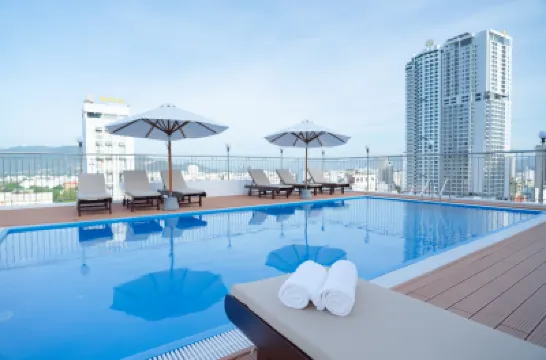 Galliot Hotel Nha Trang Hoteles cerca de E-Land Four Season Bar