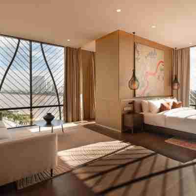 Soma Hotel Riverside Rooms