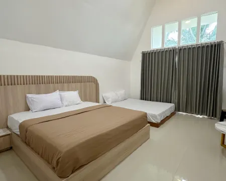 Bukit Langit Campventure Hotels in Licin