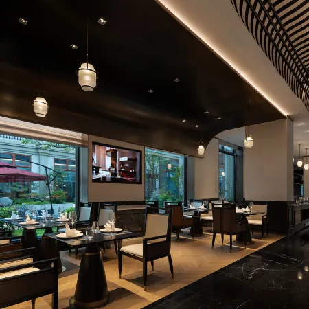 WYNDHAM GRAND PLAZA ROYALE LEGEND NANYUE