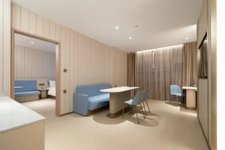 Hanting Hotel (Zhanjiang Fisherman's Wharf) Отели рядом с достопримечательностью «Techeng Island»