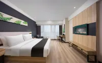 Yayue Hotel (Linyi Yihe Road Metro Store)