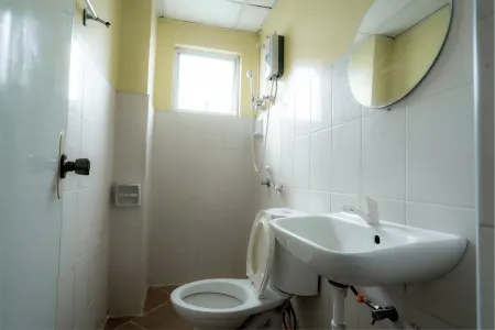 Allson's Inn Отели рядом с достопримечательностью «Азиан Колледж Оф Текнолоджи»