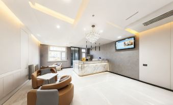 Yangtze Designer Hotel