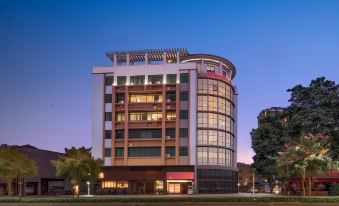 Jiangnan Yijia Hotel