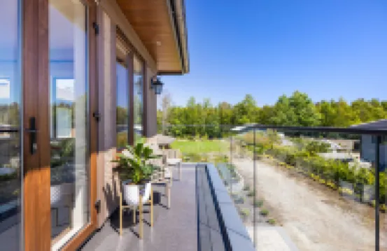 Vancouver Stay ----- Modern Richmond Home  Next to YVR Airport--Brand New & Stylish