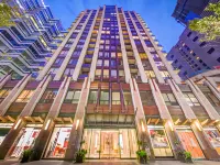 Yorkville Bloor Suites- 2 minutes walk to Transit - 레지던스