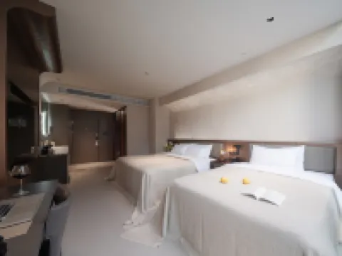 Langxi Resort Hotel (Chongqing Monument to the people's Liberation Hongyadong Store)