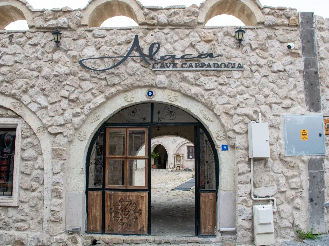 Alaca Cave Cappadocia - Kappadókia