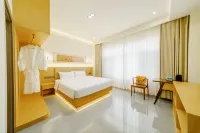 Floral Hotel· Tinghai Hotel (Lingshui Center Avenue Store)