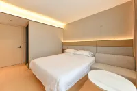 Huating Hotel (Linhai Huajie Yintaicheng)