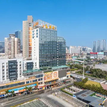 Zhuhai L Hotel (Gongbei Port High-speed Railway Station)