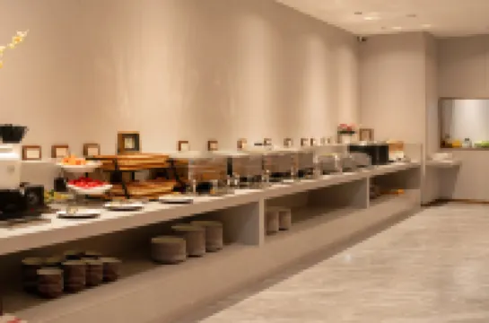 เจมส์ จอยส์ โคฟเฟเทล (บล็อกถนนตะวันตก หยางซั่ว ลี่เจียง)