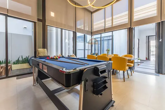 รูปภาพของLuxury Pool Villa in the City, High Security Inara Community