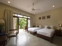 Maison Dalabua Hotels near Chomphet