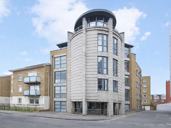Roomspace Serviced Apartments - Cascades Court