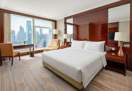 골든 이글 서밋 호텔 다운타운