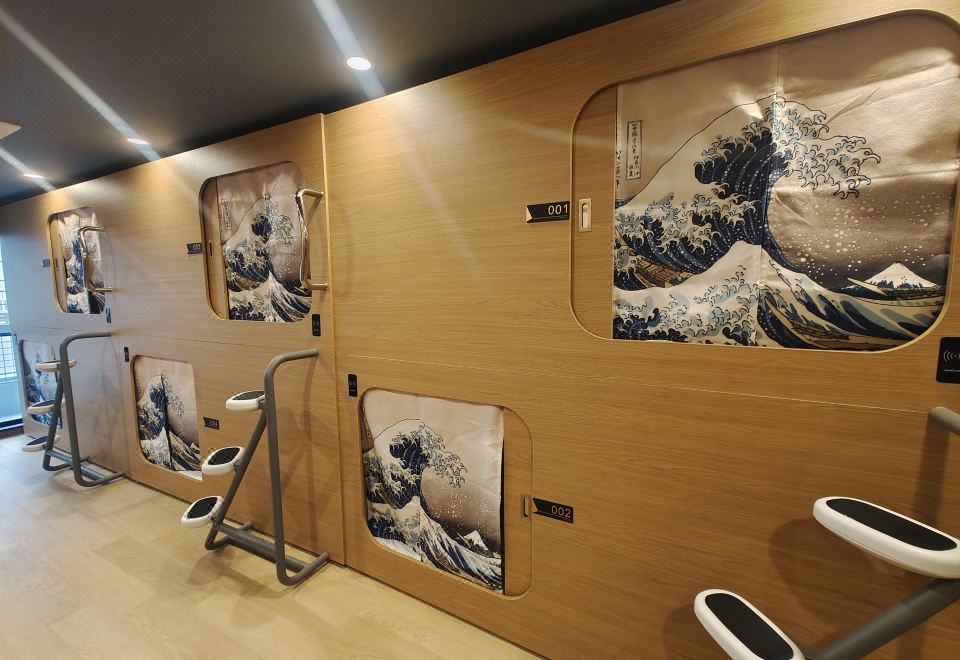 Louis House Shibuya 내부 사진