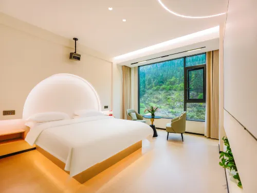 Yunqi Cottage · Huangguoshu