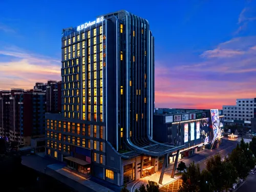 XANA Deluxe Hotel (Sanhe Jindu Shopping Plaza)