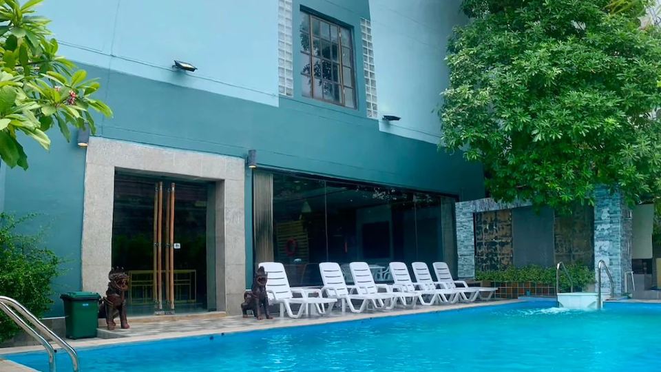 Thapae Place Hotel