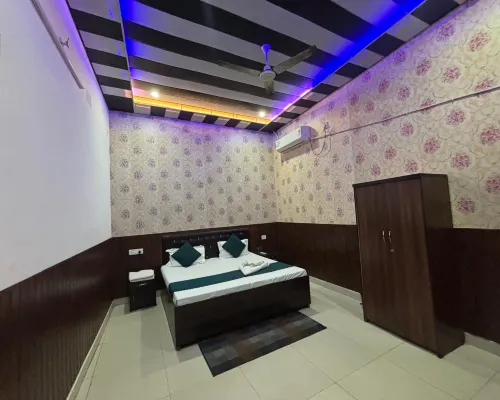 Darshan Kashi Hotels in Varanasi