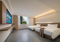3 min walk · Jihe Homestay (Zhangjiajie Wulingyuan Landmark Gate) Hotels in 