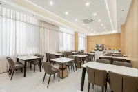 23° Sunshine Hotel (Nanning Wuming Lijian Damao Mountain Park)