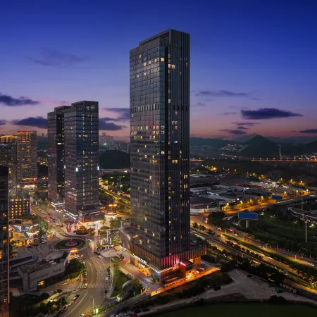 Guiyang North Railway Station West Square Madison Hotel