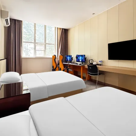 Yaxin E-Sports Hotel (Luohe Taihangshan Road)