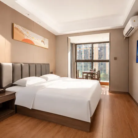 Phoenix Business Hotel (Kaiyuan Tiancheng Branch)