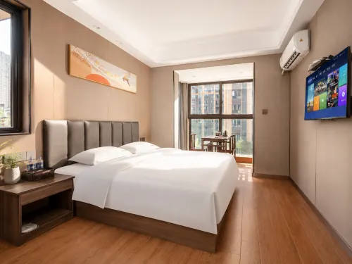 Phoenix Business Hotel (Kaiyuan Tiancheng Branch)