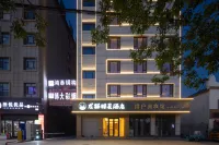 Longmao Jingling Hotel (Yecheng Xinzang Zero Kilometer) - Pysäköinti