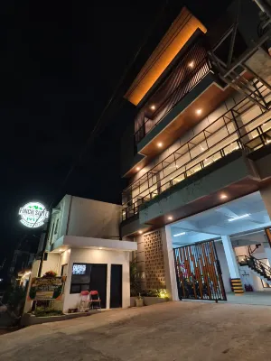 Finch Suite - 3-Star