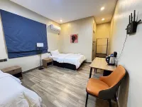 Cactus Hotel - Parking