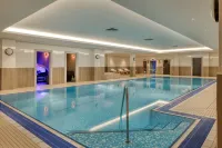 Hilton Glasgow - Pools