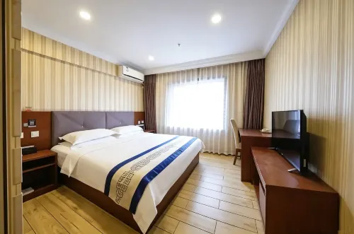 Longkou Zhonglai Business Hotel - 2-Star