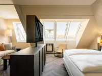 Hotel Schani City Hotels near Freyung Square