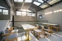 Cloud Elegant Residence (Yixing Yao Hu Town) - مطابخ
