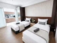 Full Seaview Loft 2BR | George Town Maritime Suite - Bãi đậu xe