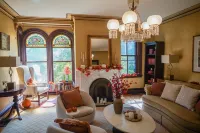 The Underwood Hale House - 4-Star