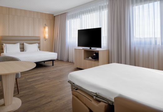 AC 호텔 피사 객실