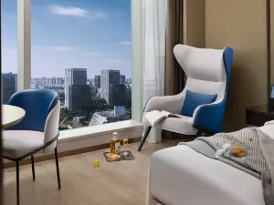 Atour Hotel Wuhan Square Hankou Financial Center