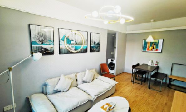 Oak Hotel (Taiyuan Mixc Jinyang Lake Convention and Exhibition Center)