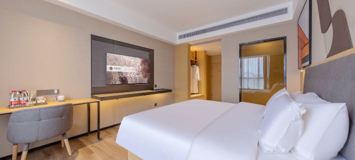 Jinjiang Chonpines Hotel· Yunfu Xinxing Juncheng Square Store Отели в г. Синьсин