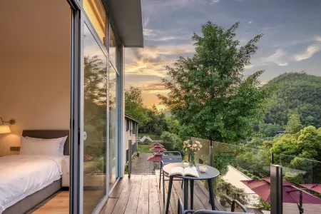 Xishan Shendu Hostel Отели рядом с достопримечательностью «Baiyunyuan»