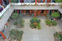 Hairenju Inn (Dali longkan Store)